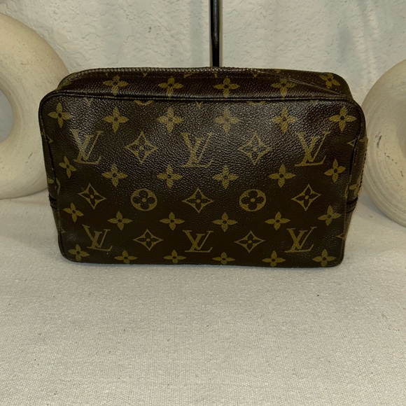 Louis Vuitton Monogram Trousse Toilette pouch Unisex - Picture 1 of 12